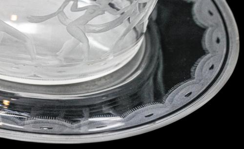 CENTRO Y PLATO EN CRISTAL TALLADO