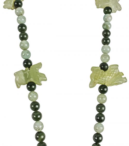 COLLAR CHINO EN JADE 