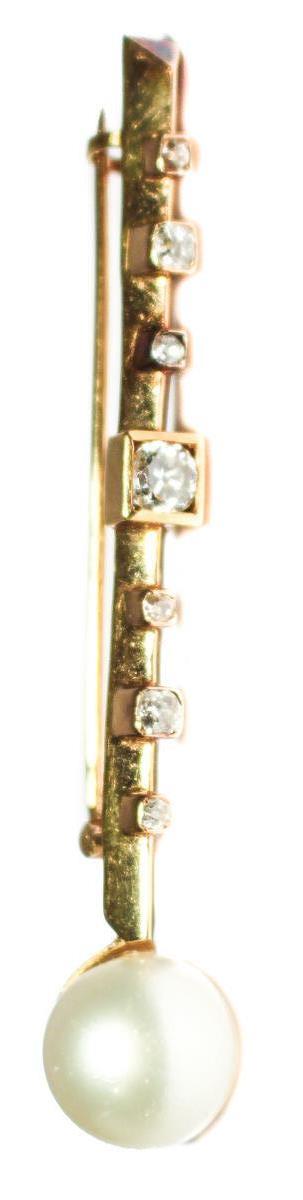 ALFILER CON BRILLANTES Y PERLA AUSTRALIANA