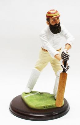 944 - FIGURA DE COLECCIÓN INGLESA "JUGADOR DE CRÍQUET"