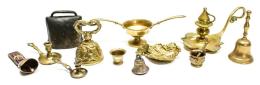 488 - LOTE VARIADO EN METAL Y BRONCE
