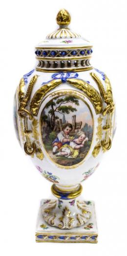 557 - JARRON EN PORCELANA DE LA PRIMERA MITAD DEL S.XX