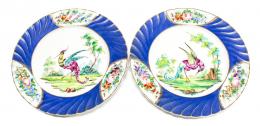 1328 - PAREJA DE PLATOS EN PORCELANA