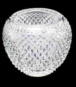 77 - PEQUEÑO JARRÓN EN CRISTAL TALLADO