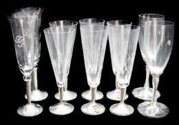 25 - CINCO PAREJAS DE COPAS DE CAVA EN CRISTAL Y PLATA
