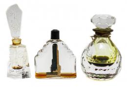 996 - TRES BOTELLITAS DE PERFUME