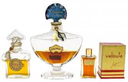 994 - TRES BOTELLITAS DE PERFUME