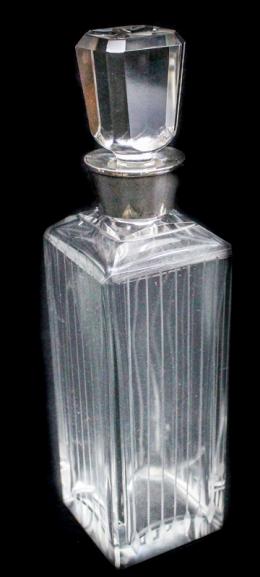 16 - BOTELLA LICORERA