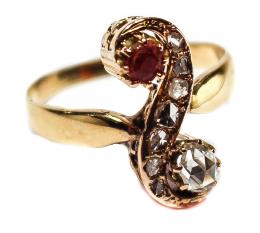 177 - SORTIJA ORO DIAMANTES Y RUBÍ S.XIX