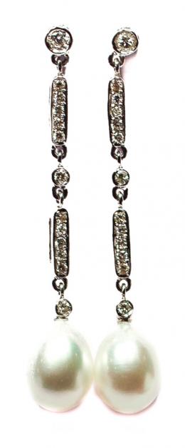 131 - PENDIENTES LARGOS ORO PERLAS Y BRILLANTES