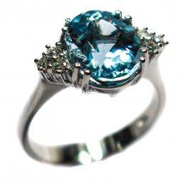 71 - ANILLO CON AGUAMARINA Y BRILLANTES