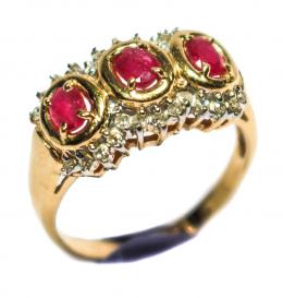 176 - SORTIJA  TRESILLO RUBIES Y BRILLANTES