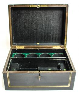 931 - CAJA ESCRIBANÍA NAPOLEÓN III. SIGLO XIX