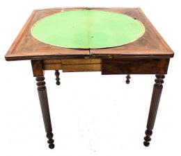 369 - MESA DE JUEGO PRIMERA MITAD DEL SIGLO XX