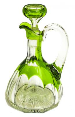 44 - JARRA PARA VINO EN CRISTAL TALLADO