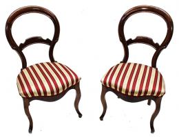 343 - CUATRO SILLAS DE ESTILO ISABELINO