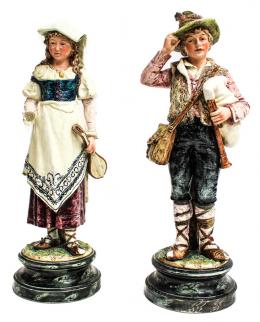 518 - DOS FIGURAS DE PORCELANA  CENTROEUROPEA