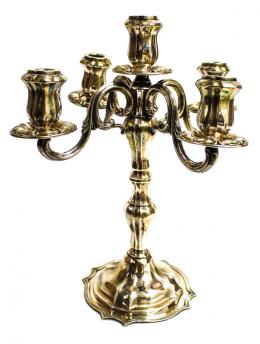 801 - GRAN CANDELABRO EN PLATA