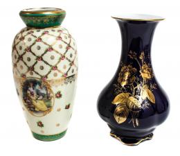 1310 - DOS JARRONES EN PORCELANA