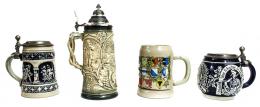 898 - TRES TANKARDS Y UNA JARRA DE CERVEZA