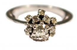 107 - ANILLO ROSETÓN CON DIAMANTES