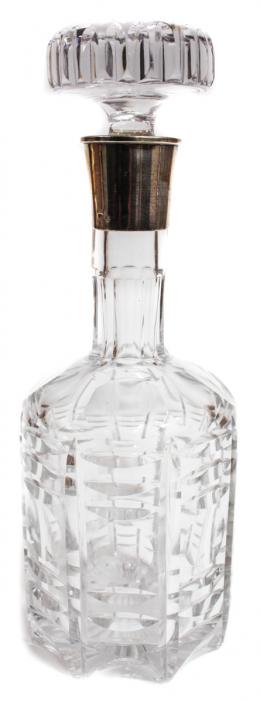 16 - BOTELLA LICORERA EN CRISTAL Y PLATA