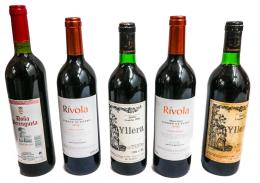 1015 - CINCO BOTELLAS DE VINO CASTILLA LEON Y LA MANCHA