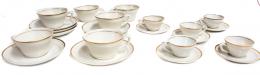 496 - SEIS TAZAS DE TÉ Y CINCO DE CAFÉ