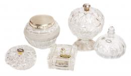 21 - CINCO CAJITAS EN CRISTAL Y PLATA