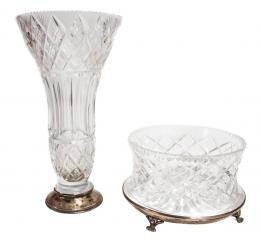 52 - JARRÓN FLORERO Y JARDINERA DE MESA EN CRISTAL Y PLATA