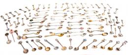 1011 - GRAN LOTE DE CUCHARITAS DE COLECCIÓN