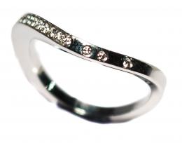 86 - ANILLO CARTIER CON BRILLANTES