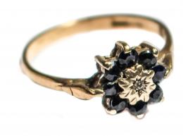 90 - ANILLO CON BRILLANTE Y ZAFIROS