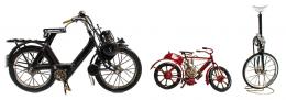 215 - DOS MOTOCICLETAS Y UN MONOCICLO