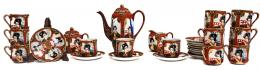 426 - JUEGO DE CAFÉ EN PORCELANA JAPONESA