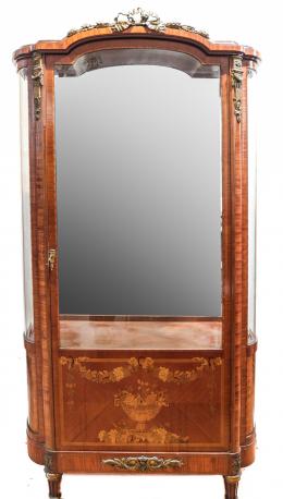 390 - VITRINA DEL PRIMER CUARTO DEL S.XX