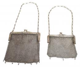 790 - DOS BOLSOS DE MALLA EN PLATA