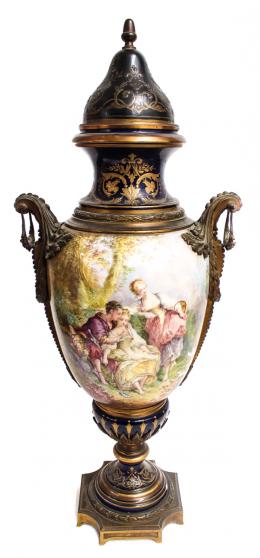 494 - GRAN JARRON EN PORCELANA SÈVRES DE FLES. S.XIX