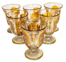 35 - CONJUNTO DE SEIS COPAS EN VIDRIO