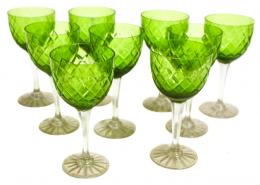 34 - CONJUNTO DE OCHO COPAS EN CRISTAL TALLADO