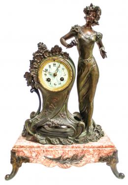 724 - RELOJ MODERNISTA. CIRCA 1920