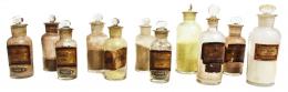 61 - LOTE DE FRASCOS DE FARMACIA