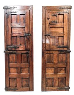 851 - DOS PUERTAS CASTELLANAS