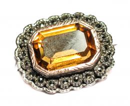 113 - BROCHE CON TOPACIO AÑOS 40