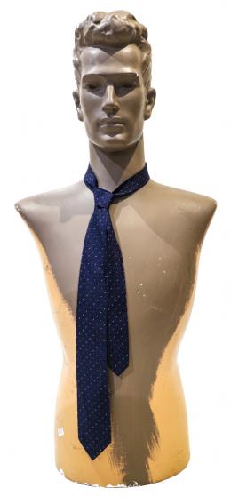 902 - MANIQUÍ MASCULINO