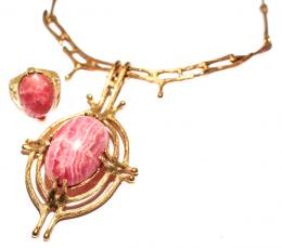 143 - CONJUNTO ANILLO Y COLLAR CON RODONITA