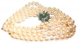 137 - COLLAR DE PERLAS DE DOS VUELTAS CON ESMERALDAS