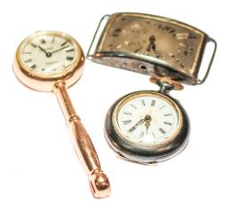 145 - TRES RELOJES