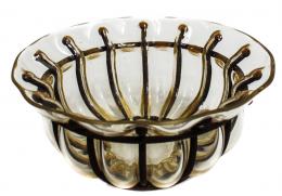 21 - CENTRO DE MESA EN CRISTAL Y HIERRO