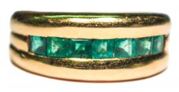 74 - ANILLO CON ESMERALDAS